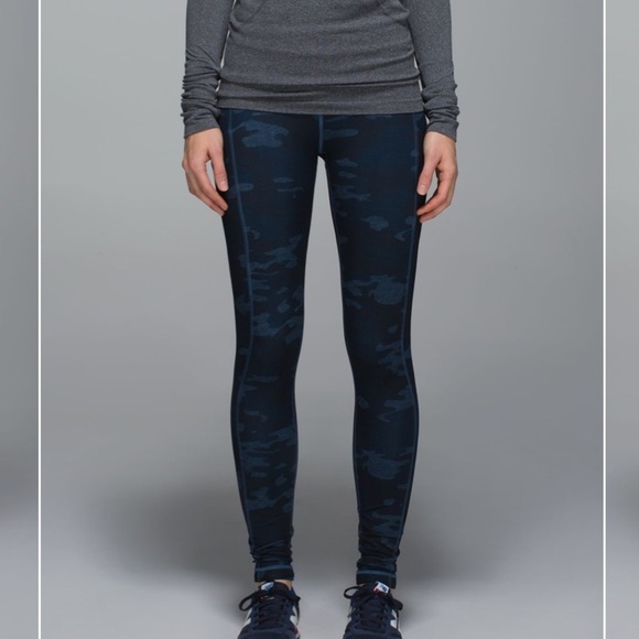 Lululemon Speed Tight Luxtreme Camo Oil Slick Blue 6 - Picture 2 of 16